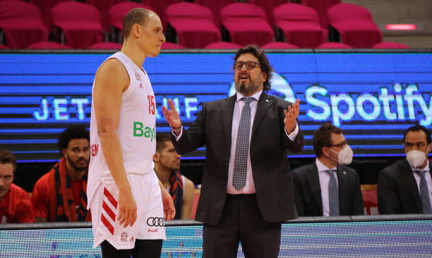 尼克斯在下 尼克斯在下