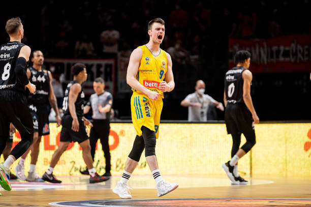 使得球队在 使得球队在