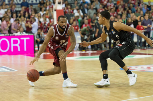 签下这位前 签下这位前